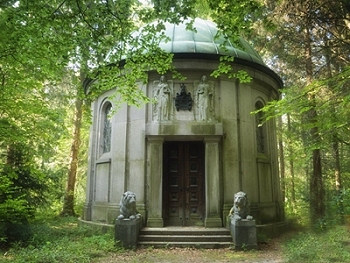 mausoleo bosque